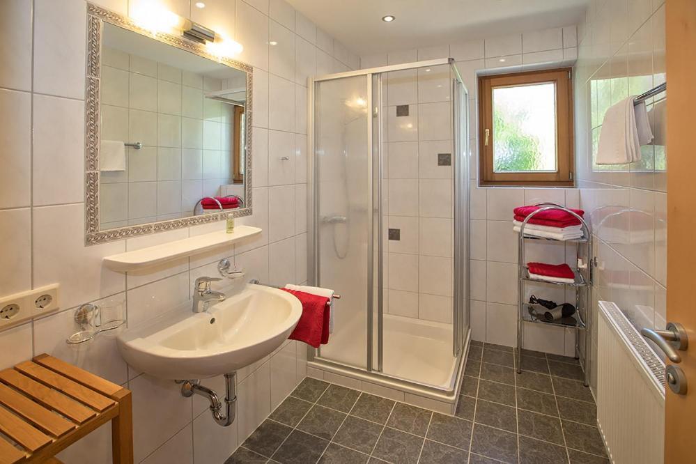 Apparthaus & Chalets Hofer Zell am Ziller Buitenkant foto